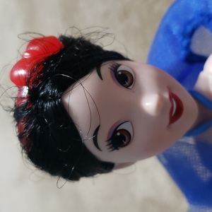 Disney Snow white Doll